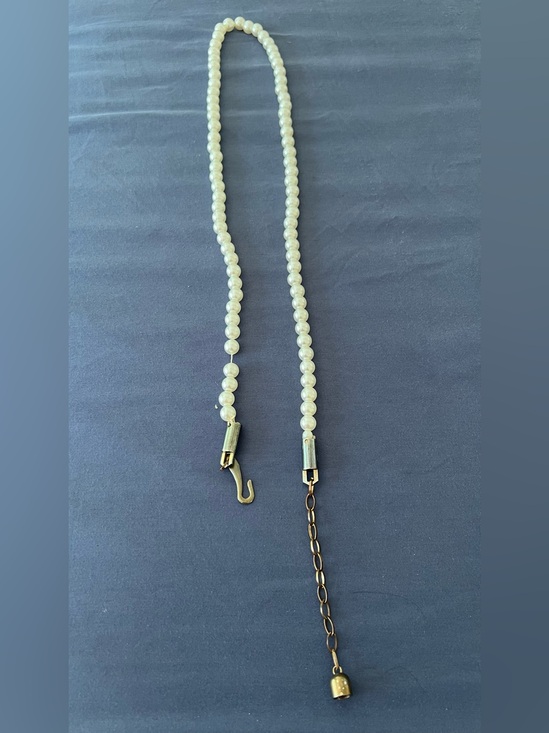 Jewelry - Classic Pearl Lanyard women’s belt  Chain in Cream with Gold Accents